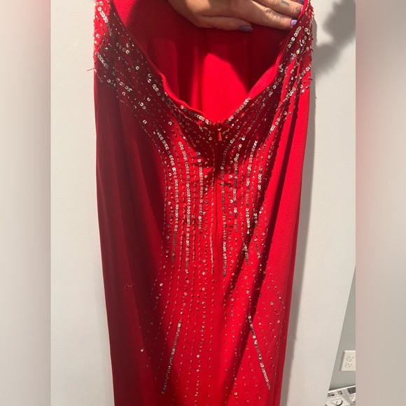 Red one shoulder prom dress - Picture 2 of 7